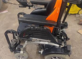 Wózek inwalidzki elektryczny