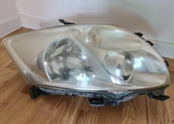 Lampa prawa Toyota Auris