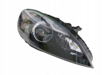 VOLVO V40CC lampa przednia prawa reflektor xenon 31420122