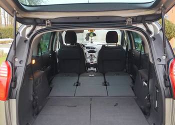 Peugeot 5008 1,6 HDI 2013r.