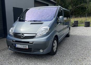 Opel Vivaro 9 osób long
