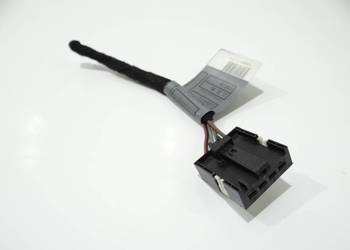 KOSTKA WTYCZKA LAMPY TYŁ W BŁOTNIK BMW E61