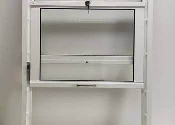 okno podawcze aluminiowe do kuchni baru stołówki biura