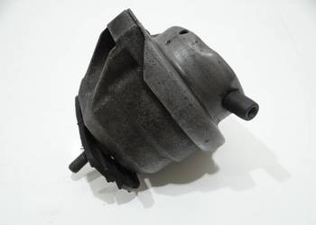 PODUSZKA SILNIKA PRAWA BMW E60 E61 3.0D  6774620