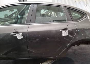 DRZWI LEWE TYŁ OPEL ASTRA J Z10A