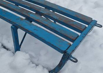 Sanki metalowe wygodne duże żeliwne z okresu PRL