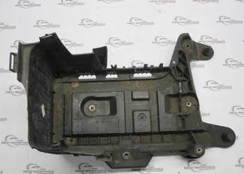 PASSAT B7 13r obudowa akumulatora 1K0915333