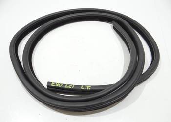 USZCZELKA DRZWI LEWY TYŁ BMW E90 LCI 7060288