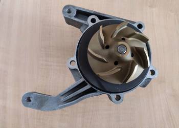 Pompa wody Jeep Liberty Cherokee KJ 2.5 2.8 CRD 5142985AA 5093911AA