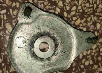 Płyta ograniczajaca tylnej belki po prawej stronie BMW E60 E61 E63 E64