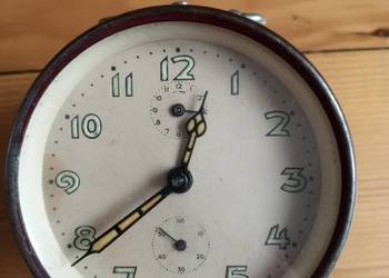 Sprzedam Stary Budzik okres międzywojenny lub po/Sprawny 100%/ Sprzedam Stary Budzik okres międzywojenny lub po/Sprawny 100%/