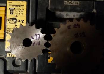 koło łańcuchowe zębate 10B1 Z17