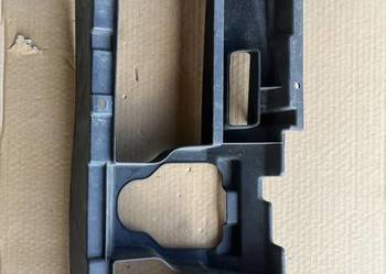SUZUKI BALENO KIEROWNICA WLOTU POWIETRZA GÓRNA 72432M68P00