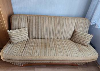 Kanapa rozkładana z funkcją spania i pojemnikiem na pościel w kolorze jasno