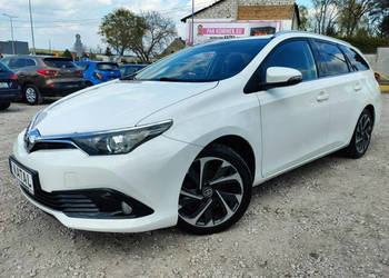 Toyota Auris Automat* Super stan* II (2012-)