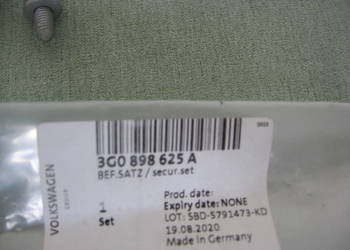 3G0898625A VW Passat B8 Zestaw montażowy błotnika. Nowy Oryginał