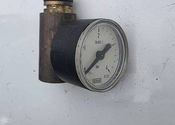 Buderus Logamax Plus GB022-24 - manometr