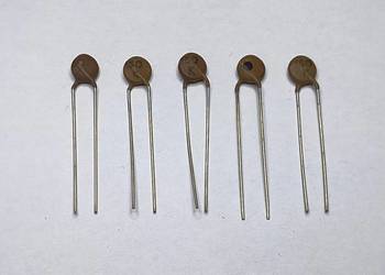 Kondensator 150pF 250V CERAD