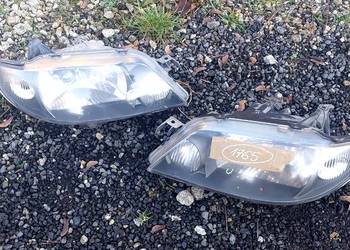 Mazda 323 f 2002 2003 lampa prawa lub lewa