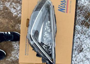 Sprzedam na części reflektor do Seata Arony o numerach  6F1941007E