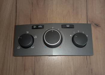 Opel Astra H - Panel sterowania klimatyzacji nawiewu