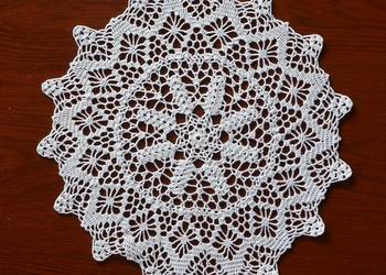 Serwetka szydełkowa 31cm (S143)