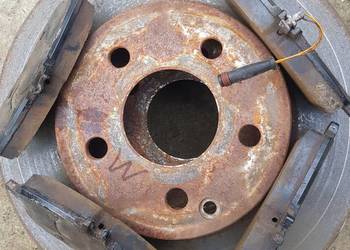 Tarcze klocki Przód tył MERCEDES C-KLASA W204 lift komplet