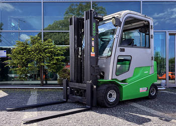 Wózek widłowy elektryczny Cesab B625 2,5 t triplex 4,36 m | 2016
