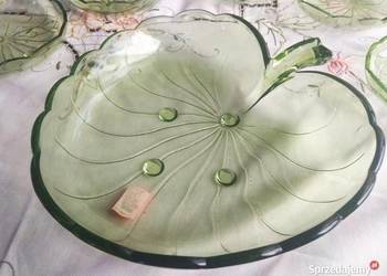 Miska, owocarka. Zielony listek. Do deserów. Owoców. Słodyczy.