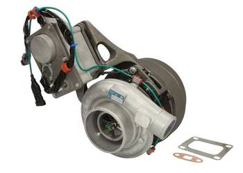 Turbosprężarka  NOWA JOHN DEERE 6530 6630 6830 6930 7130 7230 38015819 CASE