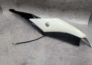 Suzuki GSXR GSX-R 600 750 k9 k8 owiewka ogon zadupek zamek