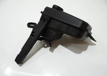ZBIORNICZEK WYRÓWNAWCZY BMW E60 256D2 7785013 (4647634)