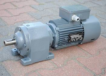 Motoreduktor 0.75kw. 38obr./min. z hamulcem, firmy SEW