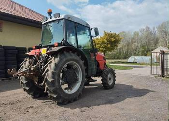 Ciagnik sadowniczy Massey Ferugson 3225