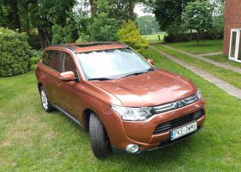 Outlander 3 III 2 2 DiD 7 osobowy skóra ksenony zamiana na tańsze