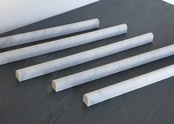 Wałek marmurowy ozdobny Bianco Carrara matowy ścienny