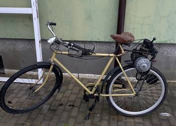 Rower Ukraina z silnikiem spalinowym