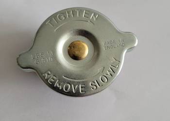 Korek chłodnicy Dressta 855-02-0185