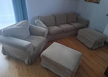 Sofa+ fotel+ 2 podnóżki