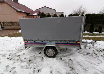 Plandeki, Plandeka na przyczepkę samochodową.