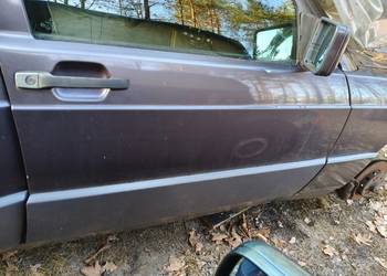 Mercedes 190 W201 drzwi przód tył lewe prawe kolor 481 listwa