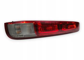 LAMPA PRAWA Nissan X-Trail T30 2000-2007 tylna tylnia prawy tył EUROPA