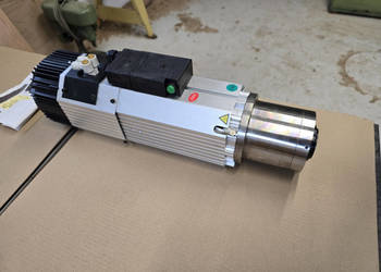 Elektrowrzeciono Głowica do CNC GDZ143X133-9 L (uchwyt ISO 30)