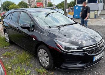 Syndyk sprzeda samochód osobowy Opel Astra III konkurs ofert