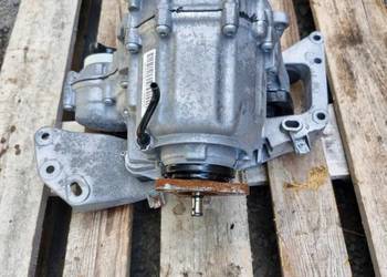 BMW F30 F31 F34 F36 REDUKTOR SKRZYNKA ROZDZIELACZA 8643150