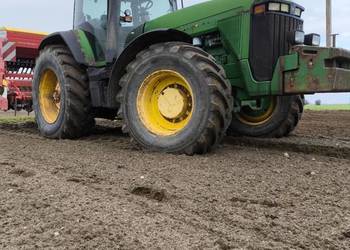 Ciągnik John Deere 8100