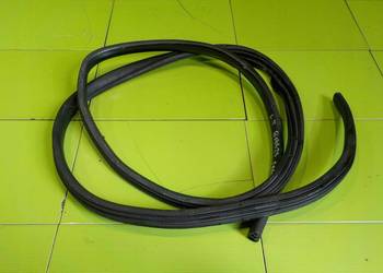 FREELANDER II 07r uszczelka drzwi lewa tyl