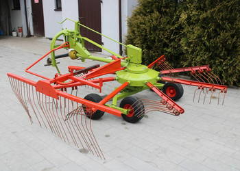 Zgrabiarka karuzelowa CLAAS Tandem Zgrabiarka do siana 1 gwiazdowa