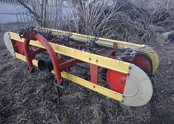 Zgrabiarka karuzelowa