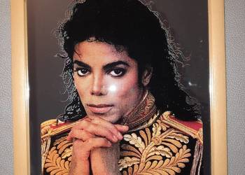 Lustro z wizerunkiem Michael Jacksona.